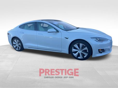 Used 2020 Tesla Model S Long Range AWD/4WD image 5