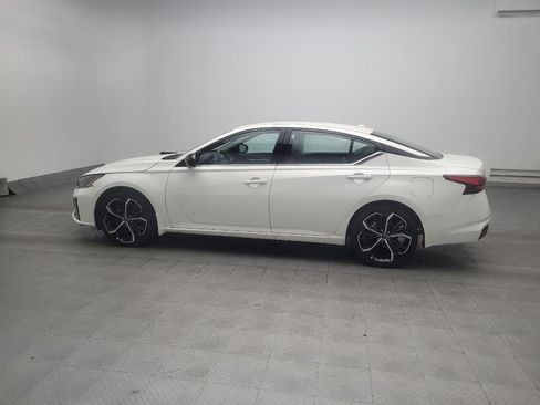 Used 2025 Nissan Altima 2.5 SR FWD image 3