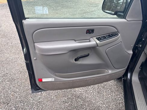 Used 2005 Chevrolet Tahoe 1500 w/ Skid Plate Package, Off Road image 26