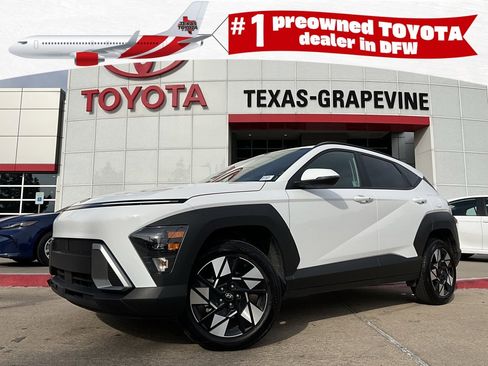 Used 2025 Hyundai Kona SEL image 1