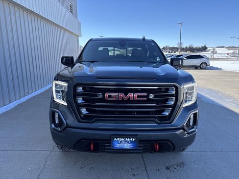 Used 2022 GMC Sierra 1500 AT4 image 2