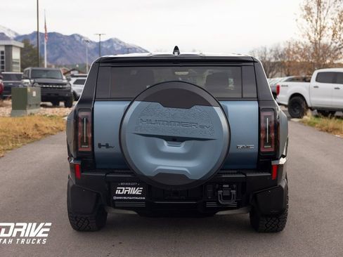 Used 2024 GMC Hummer EV 3X w/ Omega Edition image 11