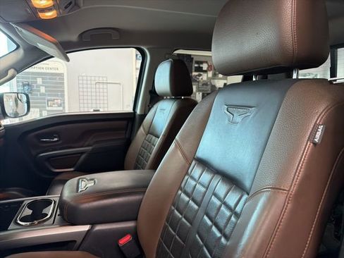 Used 2018 Nissan Titan Platinum Reserve w/ Platinum Utility Package image 16