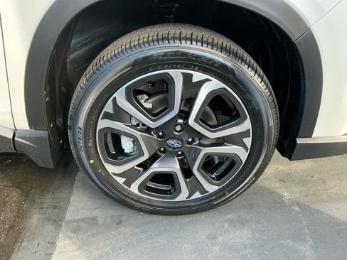 New 2026 Subaru Ascent Limited image 27