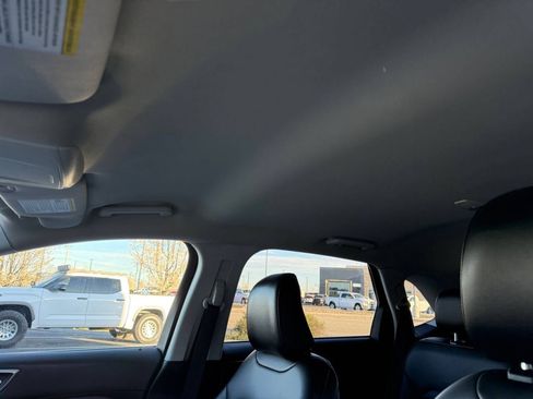 Used 2022 Ford Edge SEL image 8