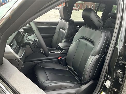 New 2024 Jeep Grand Cherokee Limited 4xe AWD/4WD image 11
