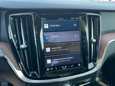 Used 2024 Volvo V60 B5 Cross Country Plus image 23