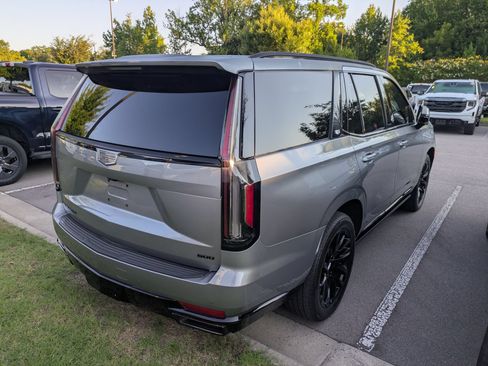 Used 2024 Cadillac Escalade Sport w/ LPO, ONYX Package AWD/4WD image 4