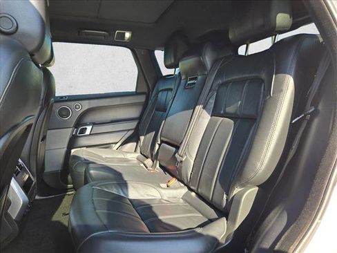 Used 2018 Land Rover Range Rover Sport SE image 20