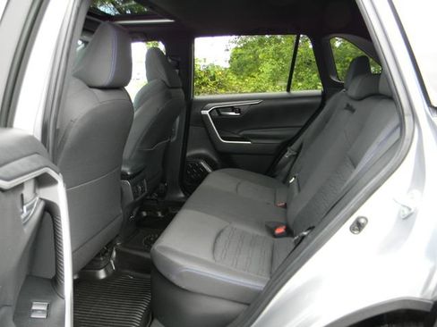 Used 2023 Toyota RAV4 SE w/ Convenience Package AWD/4WD image 23