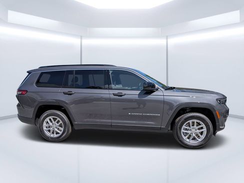 New 2026 Jeep Grand Cherokee L Laredo w/ Trailer Tow Package RWD image 2