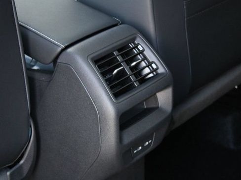 New 2026 Volkswagen Tiguan SE R-Line FWD image 21