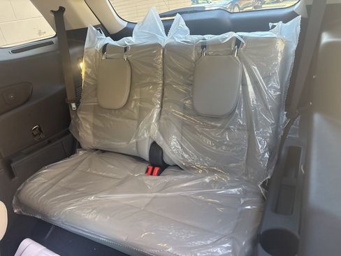 New 2026 Ford Explorer Active w/ Active Comfort Package image 17