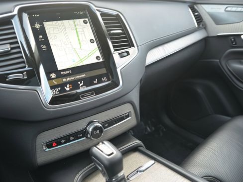 Used 2021 Volvo XC90 T6 Inscription w/ Protection Package Premier image 28