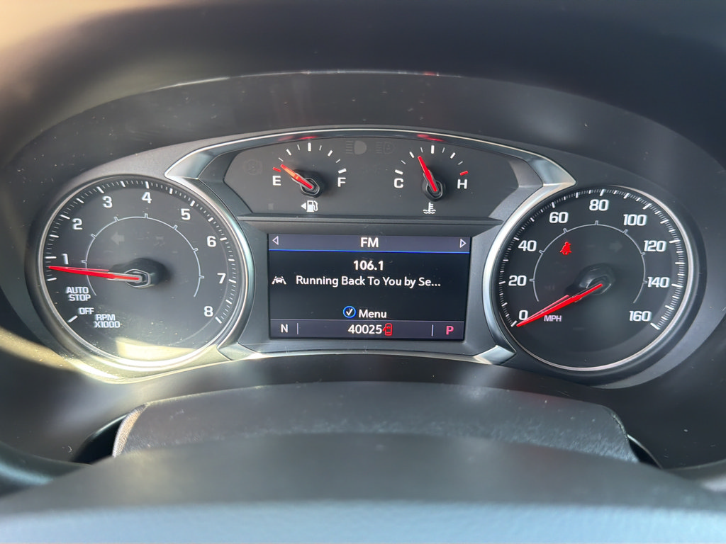 Used 2024 GMC Terrain SLE w/ Driver Convenience Package FWD image 23