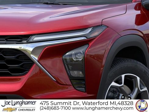 New 2026 Chevrolet Trax LT w/ Driver Confidence Package FWD image 10