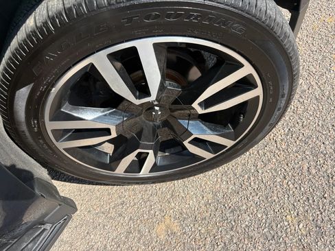 Used 2019 Chevrolet Tahoe Premier w/ RST 6.2L Performance Edition AWD/4WD image 47