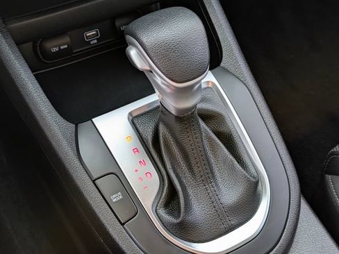 Used 2022 Kia Forte LXS FWD image 24
