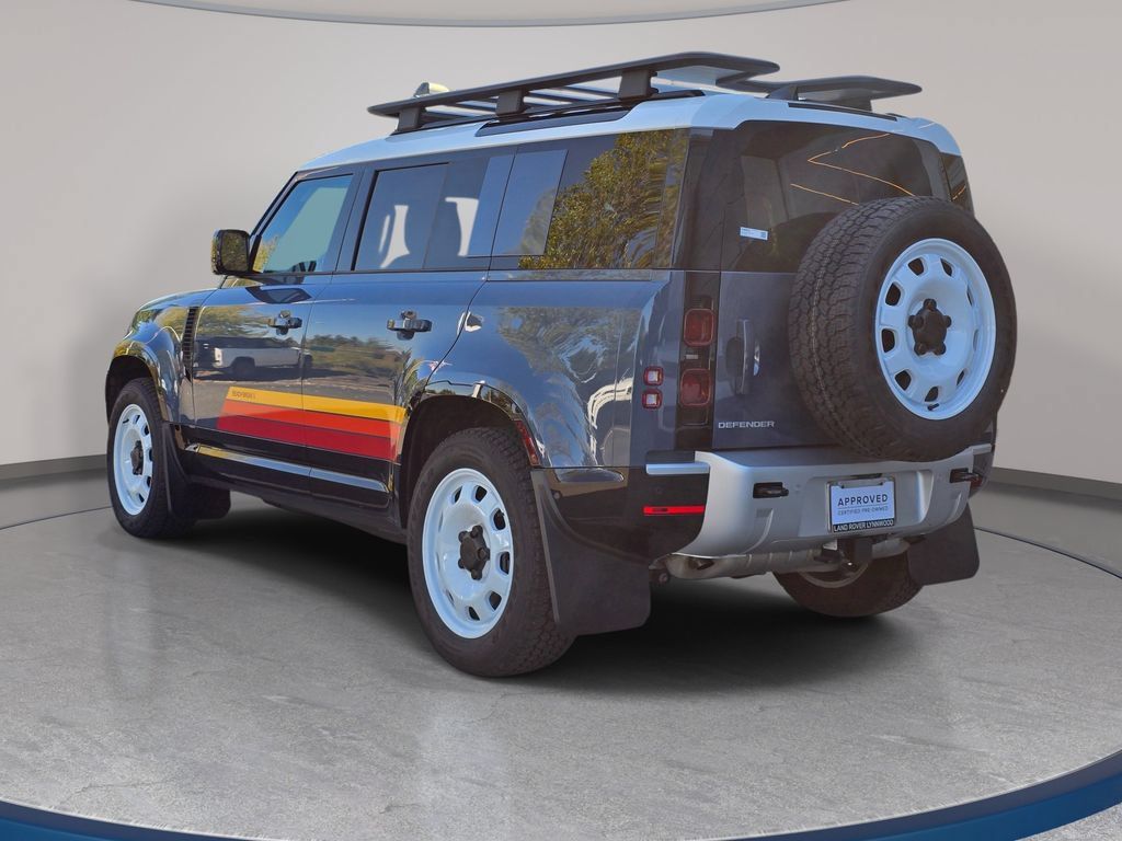 Used 2025 Land Rover Defender 110 S AWD/4WD image 7
