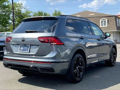 Used 2023 Volkswagen Tiguan SE R-Line AWD/4WD image 7