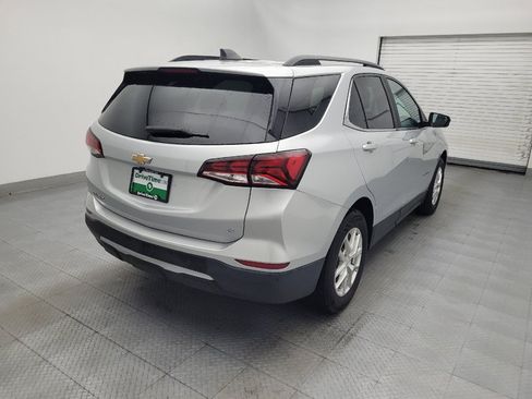 Used 2022 Chevrolet Equinox LT FWD image 9