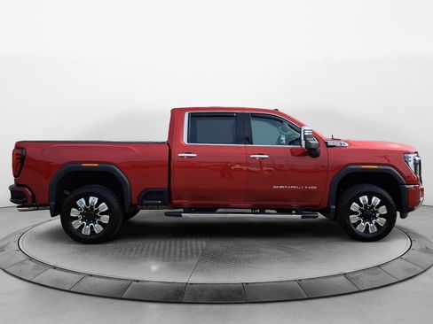 Used 2024 GMC Sierra 2500 Denali w/ Technology Package AWD/4WD image 8