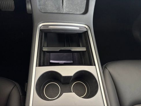 Used 2023 Tesla Model Y Long Range AWD/4WD image 14
