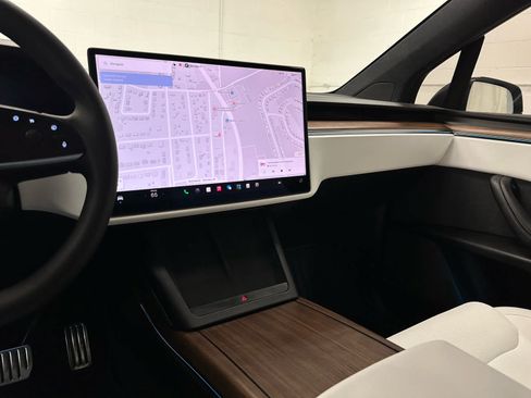 Used 2026 Tesla Model X AWD/4WD image 30