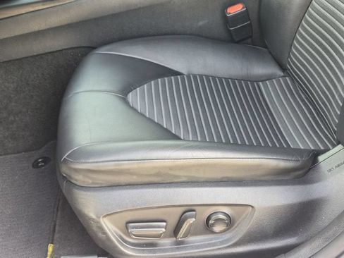Used 2023 Toyota Camry SE FWD image 21