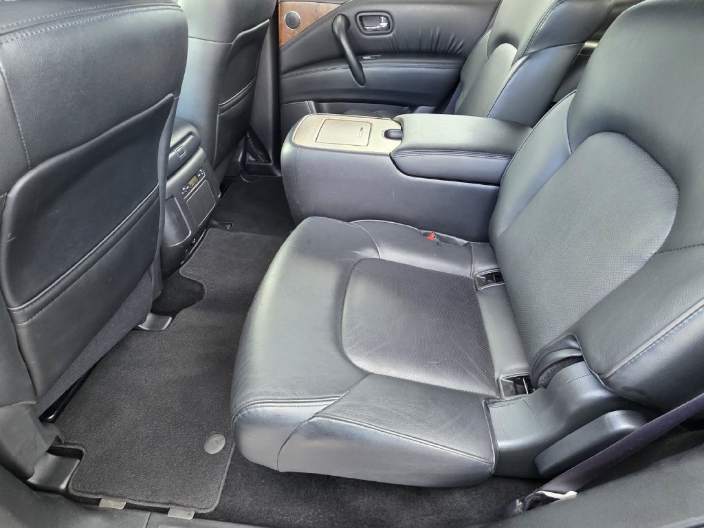 Used 2024 Nissan Armada SL w/ Captain's Chairs Package RWD image 8