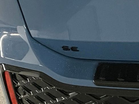 New 2026 Volkswagen Tiguan SE R-Line image 38