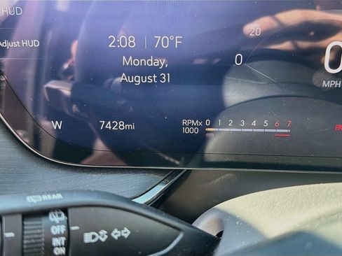 Used 2025 Buick Envision Preferred AWD/4WD image 12