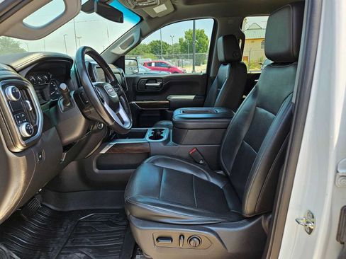 Used 2020 GMC Sierra 1500 SLT RWD image 16