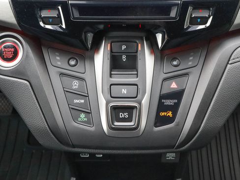 Used 2025 Honda Odyssey Sport-L image 24