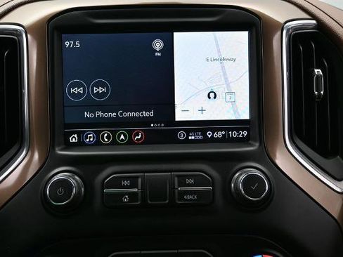 Used 2020 Chevrolet Silverado 2500 High Country w/ Gooseneck/5TH Wheel Package AWD/4WD image 6