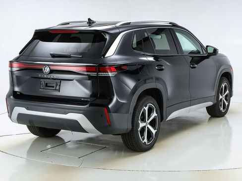 New 2026 Volkswagen Tiguan SE AWD/4WD image 48