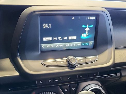 Used 2018 Chevrolet Camaro LT image 17