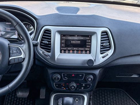 Used 2019 Jeep Compass Sport image 12