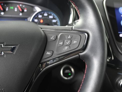 Used 2023 Chevrolet Equinox RS AWD/4WD image 35