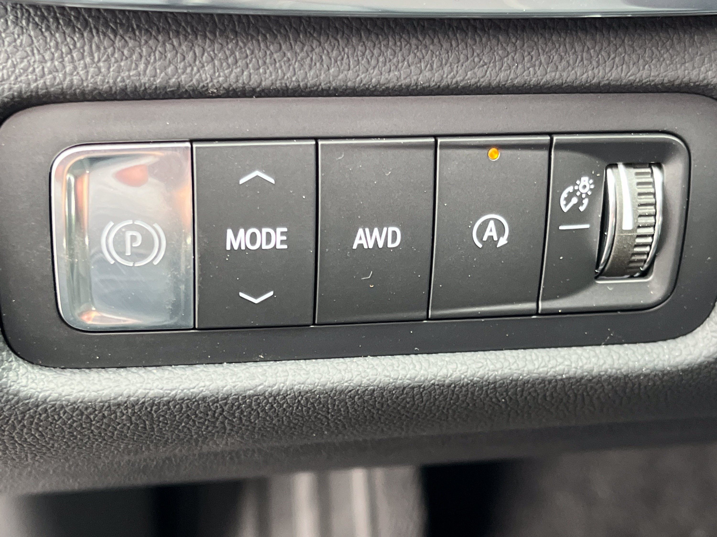 New 2026 GMC Acadia Elevation w/ Elevation Premium Package AWD/4WD image 10