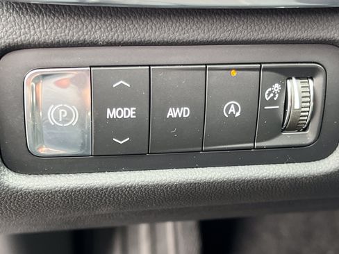 New 2026 GMC Acadia Elevation w/ Elevation Premium Package AWD/4WD image 10