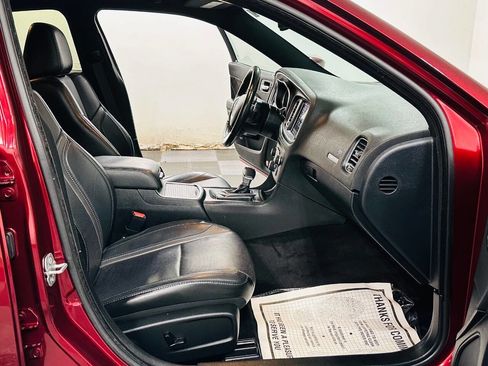 Used 2018 Dodge Charger GT image 9