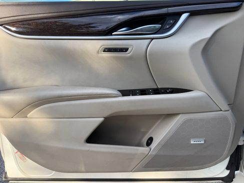 Used 2015 Cadillac XTS Luxury w/ Driver Awareness Package image 42