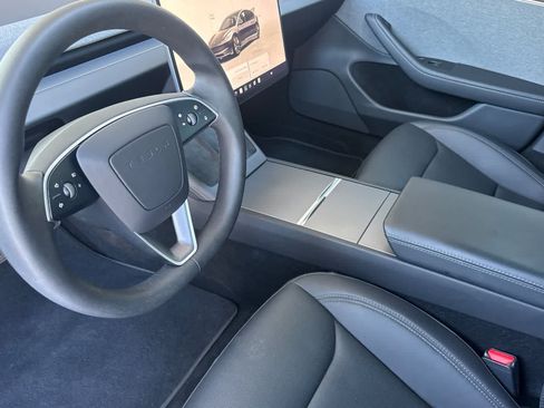 Used 2024 Tesla Model 3 Standard Range RWD image 11