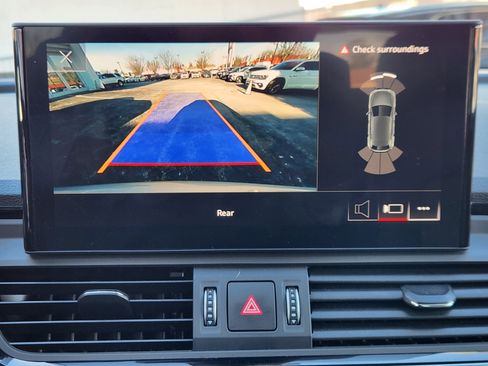 Used 2023 Audi Q5 2.0T Premium w/ Convenience Package image 13