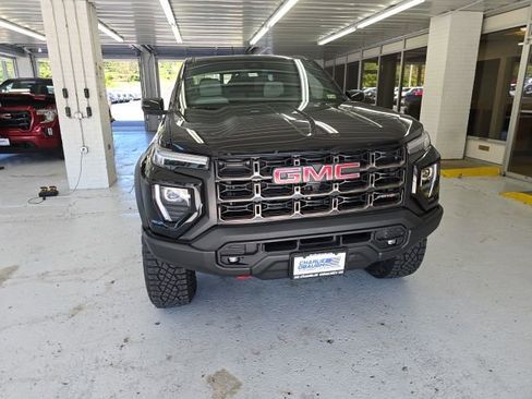 New 2024 GMC Canyon AT4X w/ AT4X AEV Edition image 2