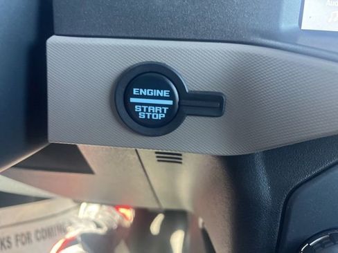 Used 2024 Ford Bronco Wildtrak image 26