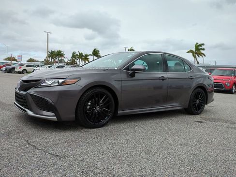 Used 2023 Toyota Camry XSE image 2