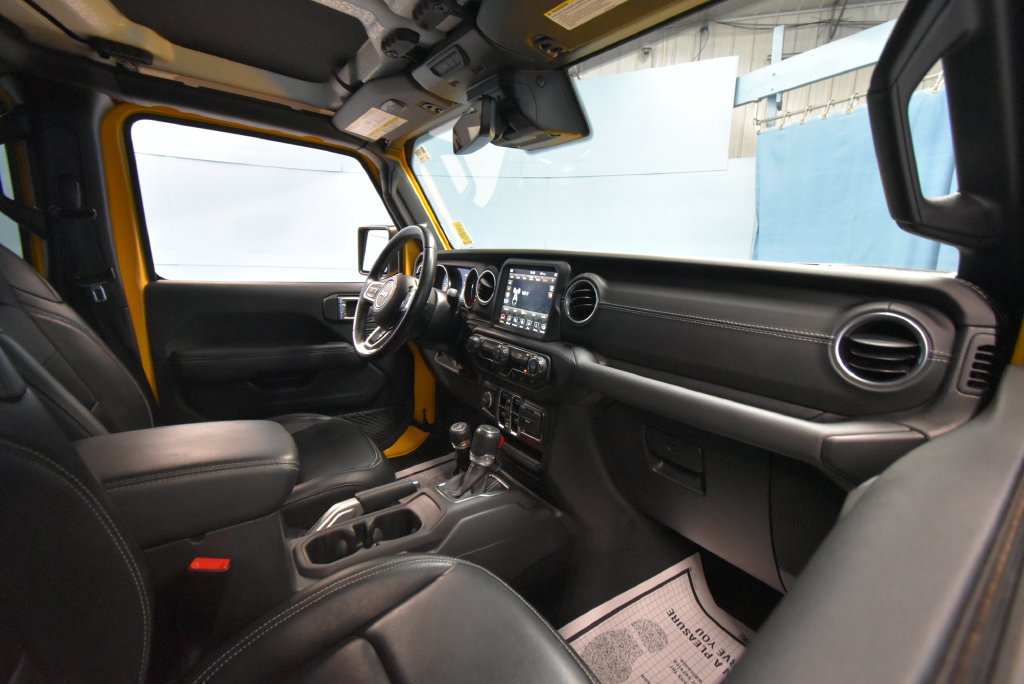 Used 2020 Jeep Wrangler Unlimited Sahara AWD/4WD image 23