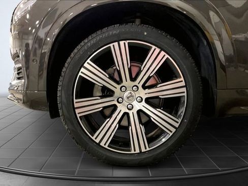 Certified 2023 Volvo XC90 B6 Ultimate w/ Lounge Package image 10